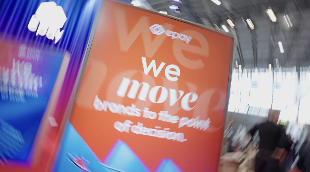 Markenfilm auf dem Screen am epay Messestand
