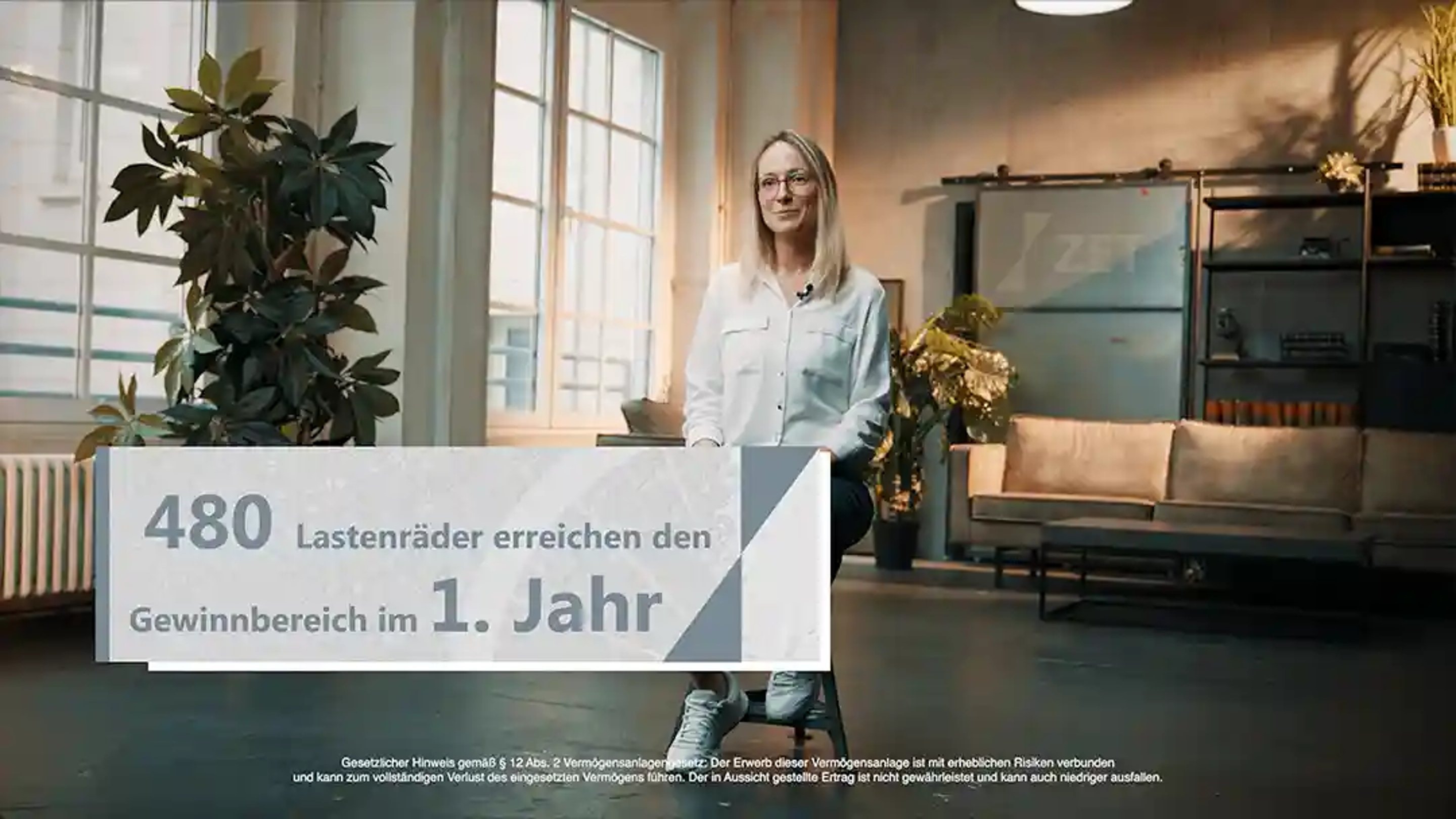 Pitchfilm-Szene mit eingeblendeter Kennzahl zur Wirtschaftlichkeit